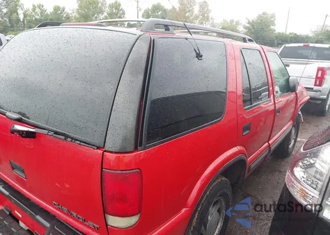 2001 Chevrolet Blazer Lt z USA, uszkodzony, nr VIN 1GNDT13W412220057